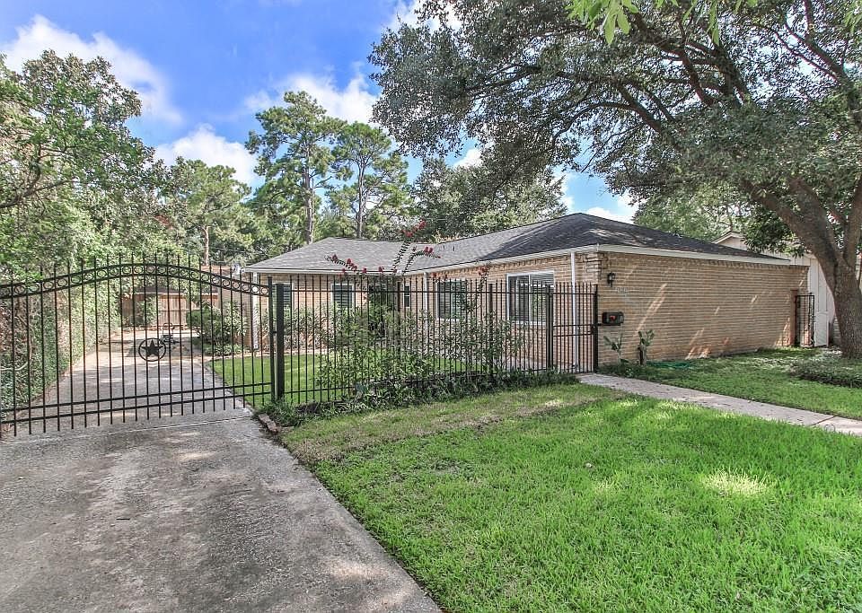 1st image of 12514 Kingsride Ln