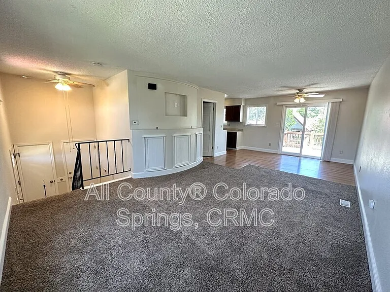 1153 Keith Dr — Photo 3