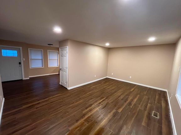2nd image of 405 Pandora Dr