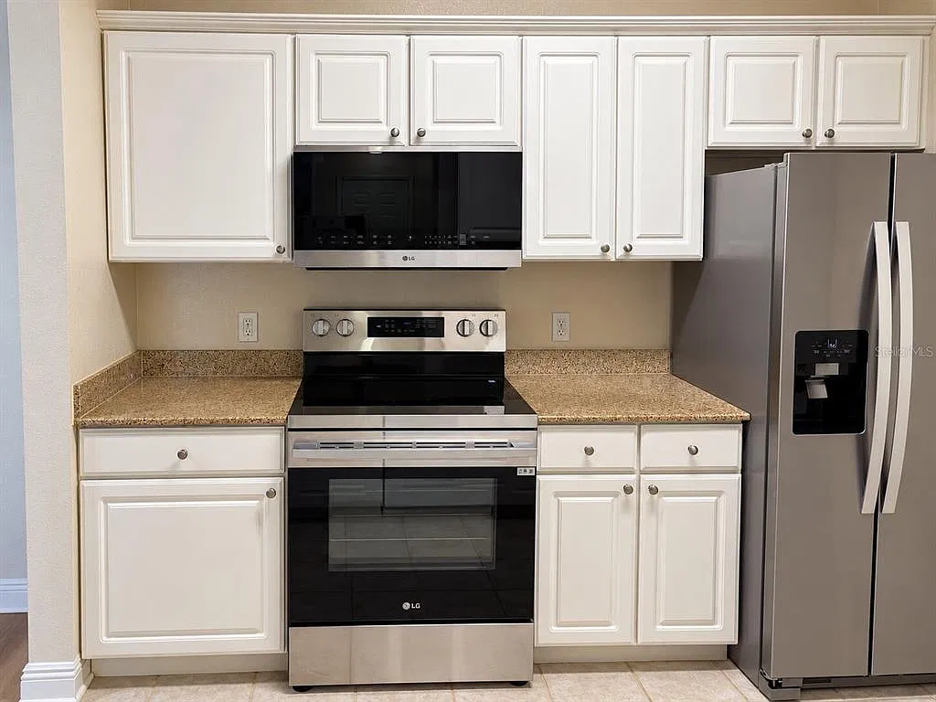 1 bed, 1.0 bath, 838 sqft, $1,695 — Photo 4