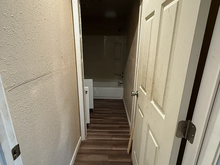 1120 Rich Ave #A — Photo 8