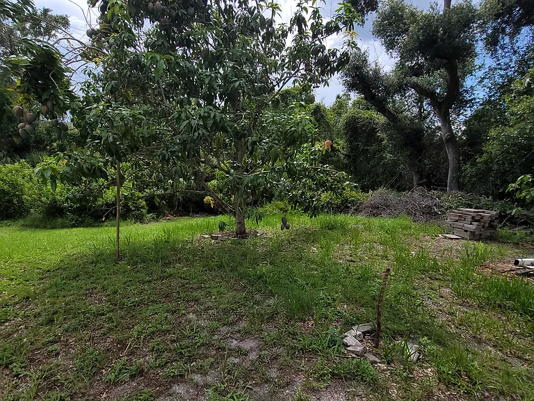 8320 Woodlake Pl — Photo 38