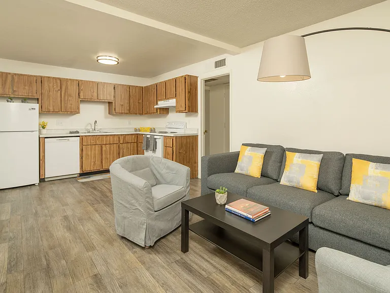 Mission Park Apartments — Photo 14