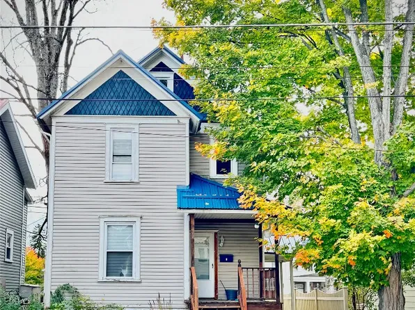 692 Alden St, Meadville, PA 16335