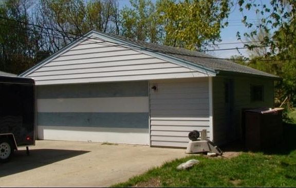 3rd image of W153N8351 Manhattan Dr