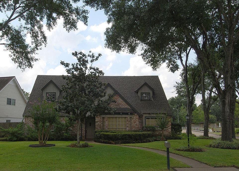 1st image of 5051 Oak Shadows Dr