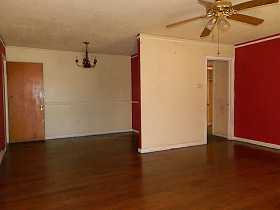 4th image of 5615 Hollis Ave