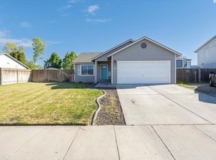 4015 W Grand Ronde Ave, Kennewick, WA 99336