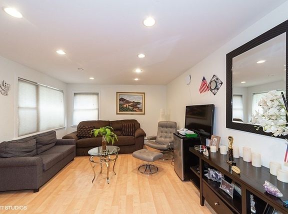 2nd image of 2422 N 77th Ave APT 1W