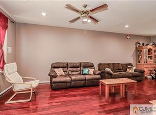 306 Blossom Cir, Dayton, NJ 08810