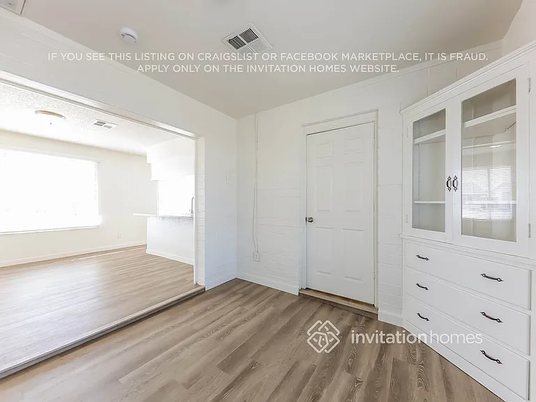17454 N 14th Ave — Photo 9