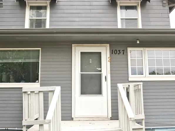 1037 S 33rd St #2, Omaha, NE 68105