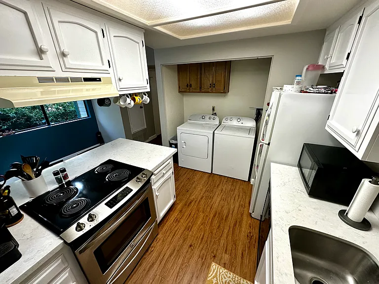3335 Broad St #13 — Photo 4