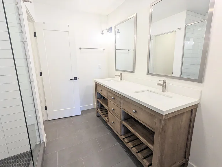 7662 E Minnezona Ave — Photo 31