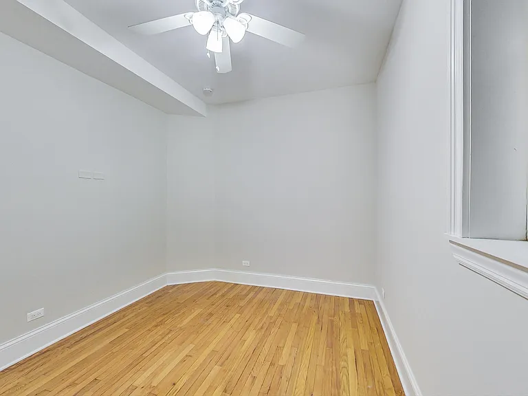 2621 W Leland Ave #1 — Photo 16