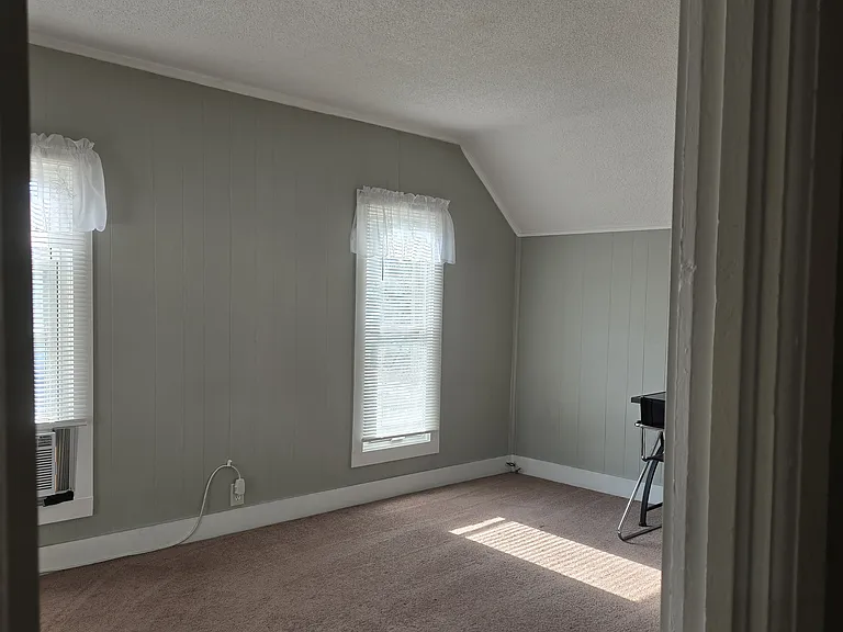 135 E Livingston Rd #2 — Photo 19