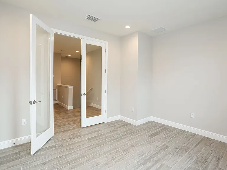 2626 Seychelles Cir #1405 — Photo 20