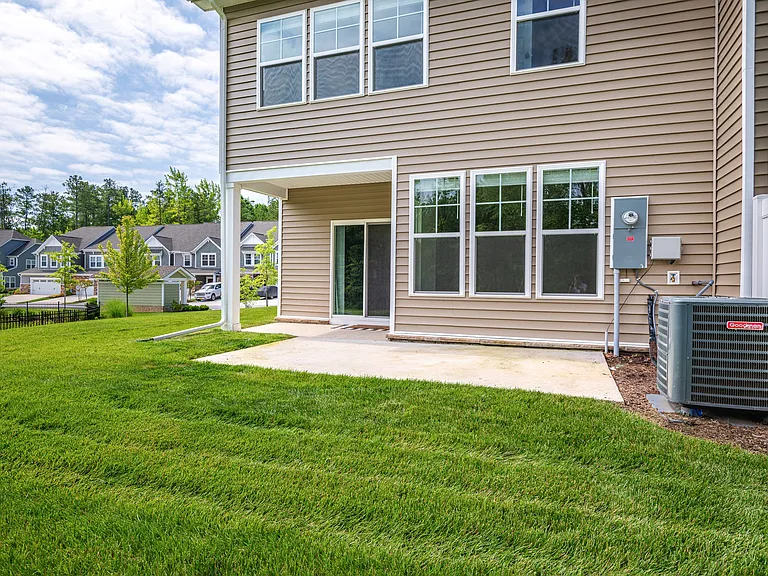 18352 Palisades Ct — Photo 55