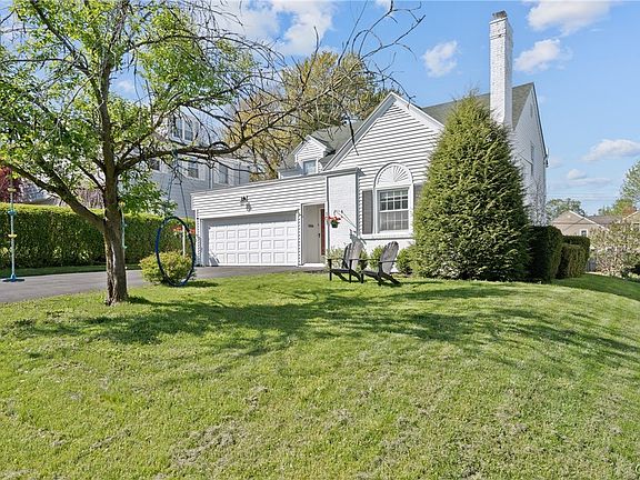 2nd image of 103 Pelham Rd