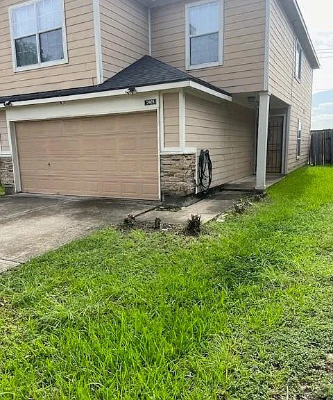 7903 Dairy View Ln — Photo 1