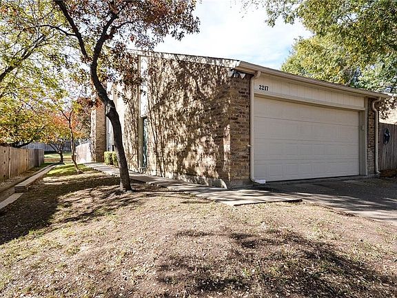 4th image of 2217 Salem Dr