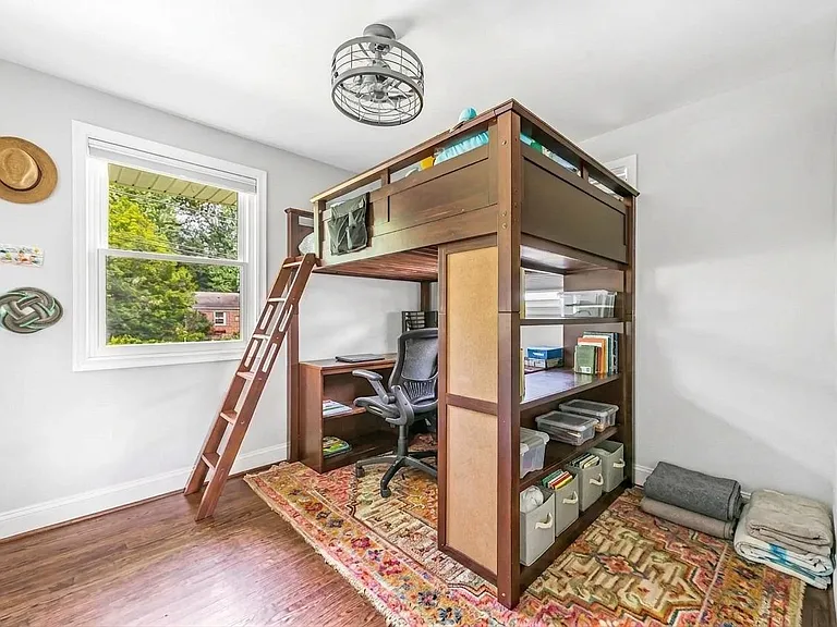 4610 Coachway Dr — Photo 14