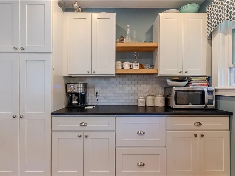 135 Russett Rd #2 — Photo 12