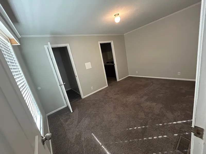 3 bed, 1088 sqft, $1,059 — Photo 3
