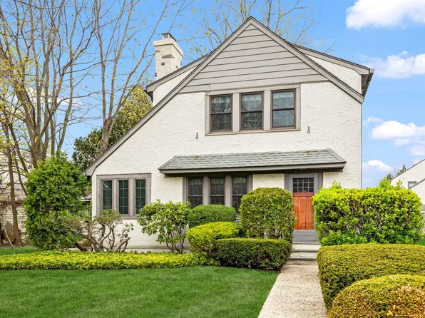 165 Lyons Road, Scarsdale, NY 10583