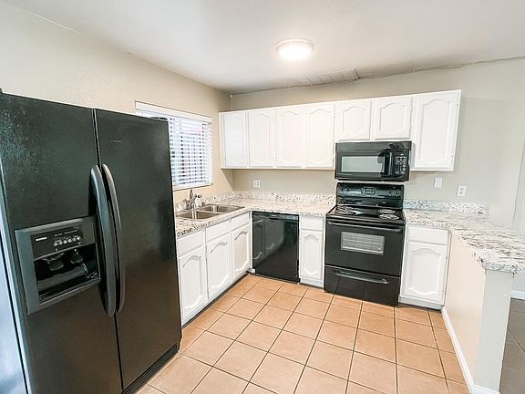 4th image of 5216 Gray Ln APT D
