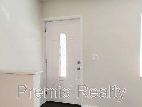 3rd image of 1412 Druid Rd