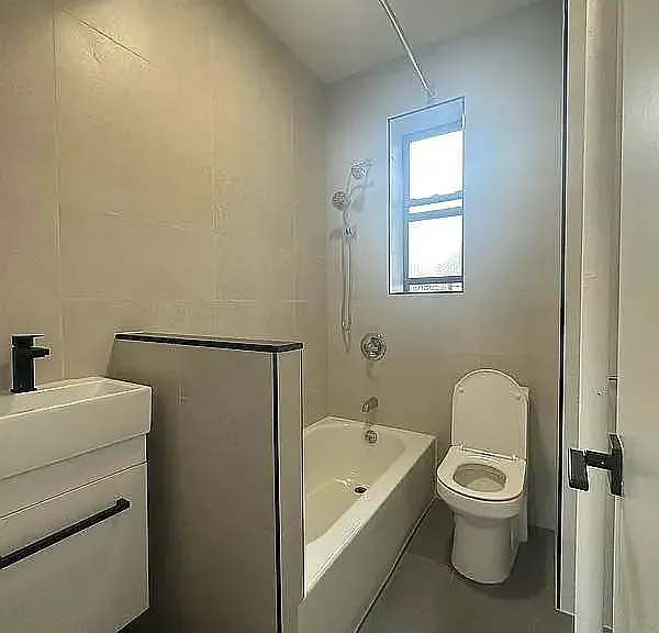 543 W 125th St #36 — Photo 8