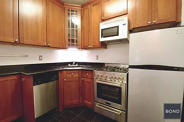 Rented by Bond New York