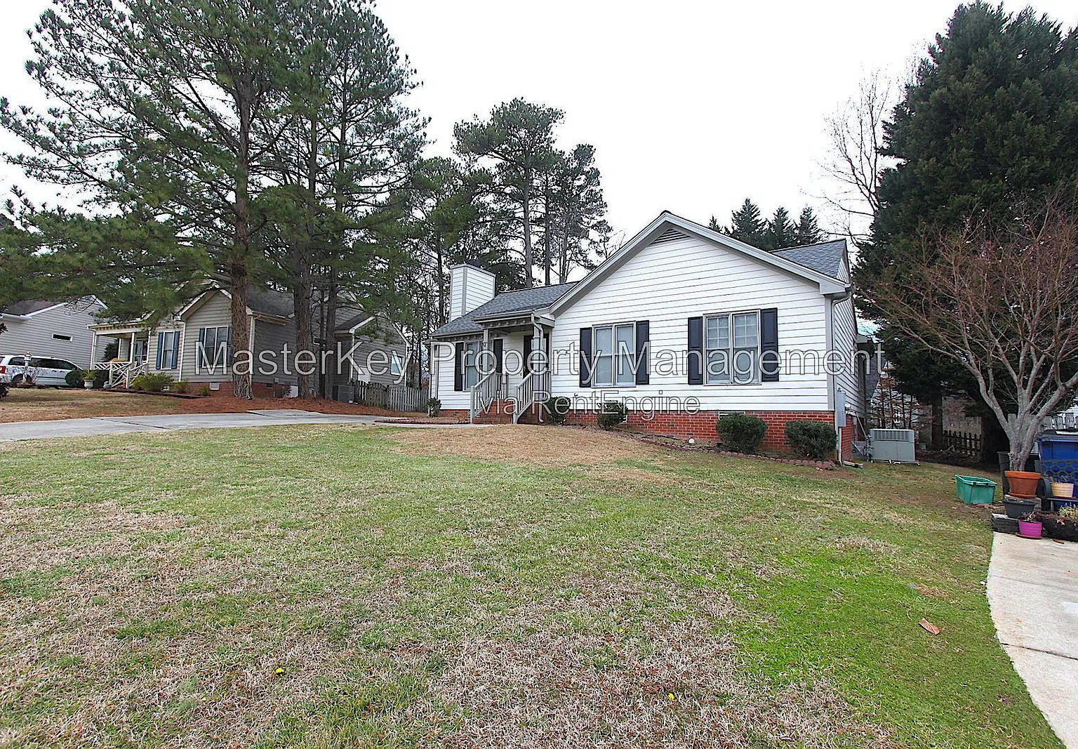 3 bed, 2.0 bath, 1400 sqft, $1,955 — Photo 2