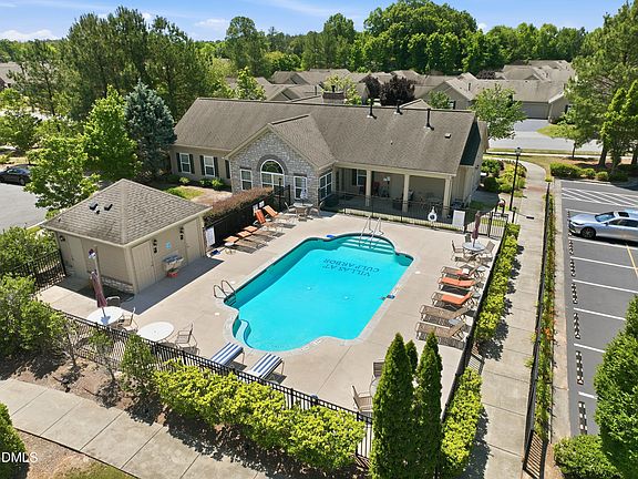 5th image of 5237 Niagra Dr