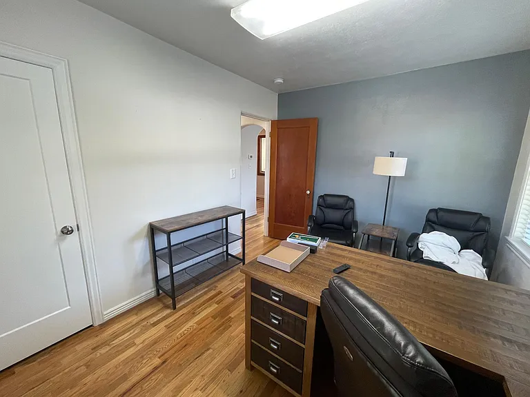 1225 N Main St — Photo 19