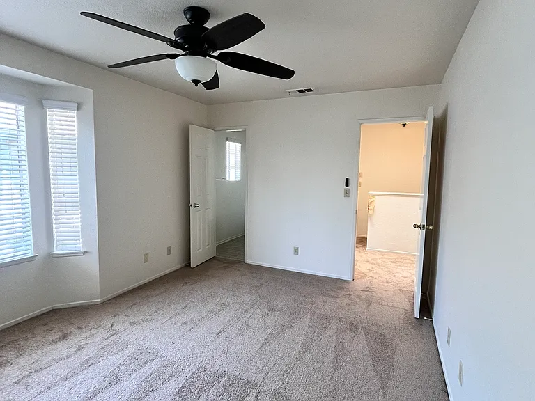 1227 S Alta Vista Ave #E — Photo 12