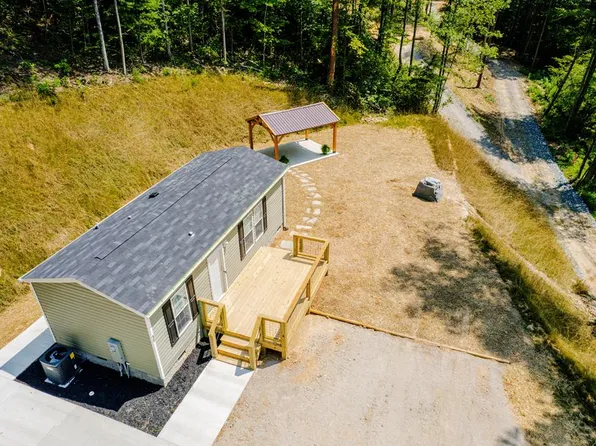 10 Marsh Lee Ln, Bryson City, NC 28713