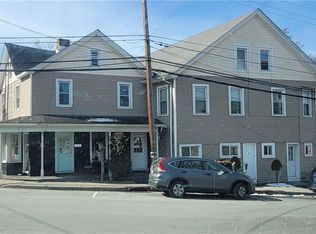 9 N Front St, New Paltz, NY 12561