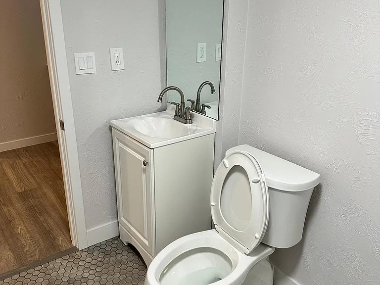 9201 W Virginia Pl — Photo 10