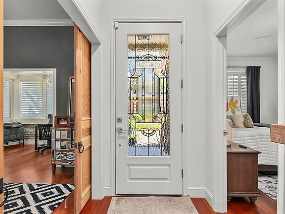 4th image of 9604 Briar Forest Dr