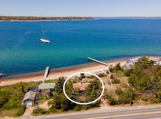11 Beach Rd, Oak Bluffs, MA 02557