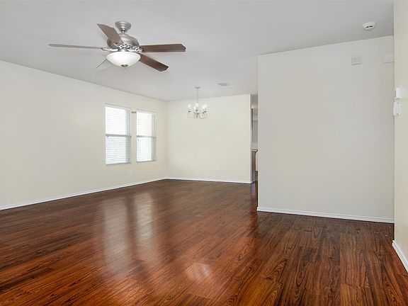 3rd image of 1019 Shelborn Dr