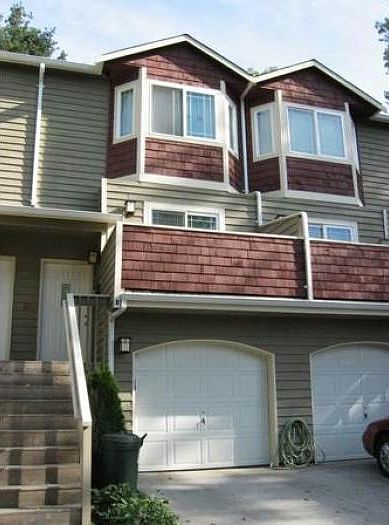 1st image of 17526 12th Ave NE APT B