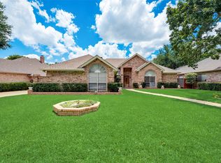 2421 Cross Timbers Trl, Arlington, TX 76006