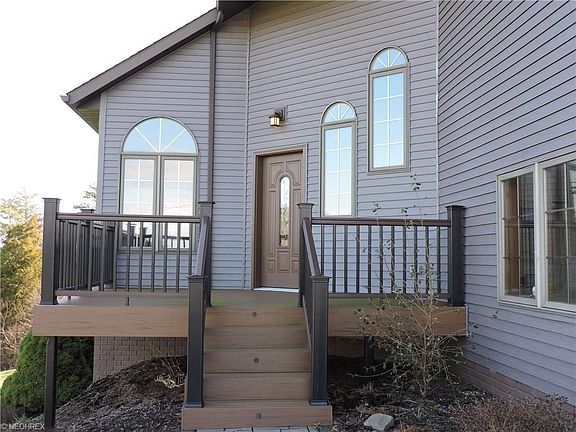 3rd image of 103 Pineview Cir