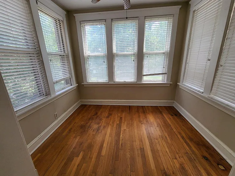 Front bed