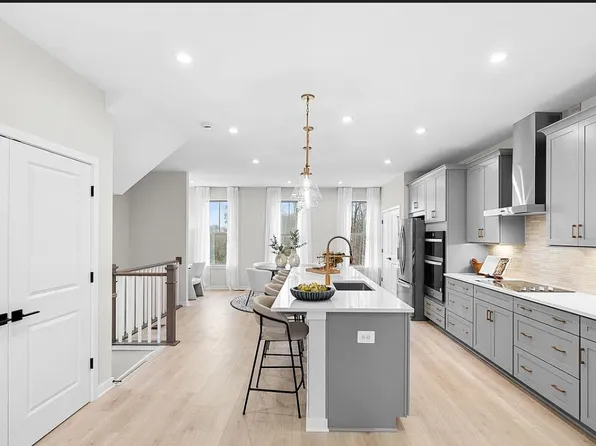 19712 Sepia Sq, Ashburn, VA