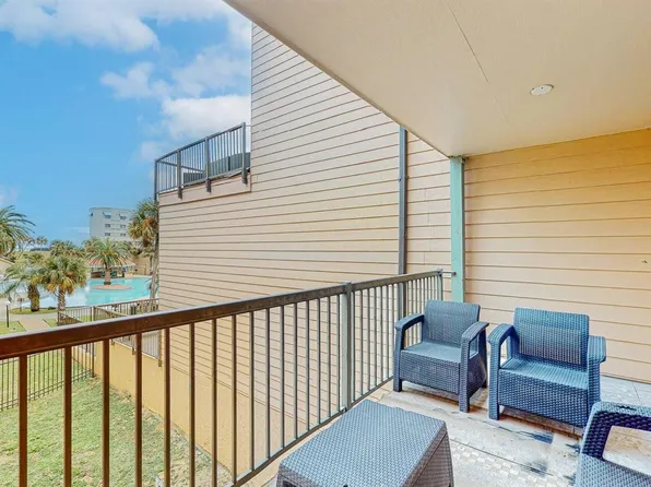 9520 Seawall Blvd APT 143, Galveston, TX 77554
