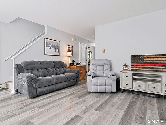 5th image of 53 Glen Ridge Court #53